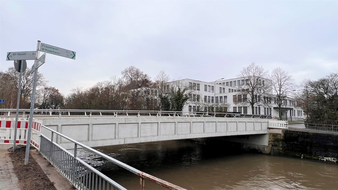 neueniddabrueckeistfrei az1